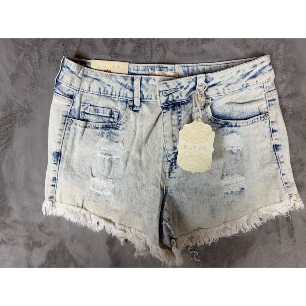 Altar'd State Mid Rise Distressed Acid Wash Denim Shorts Light Wash Size 28 NWT